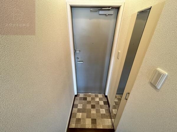 物件内観写真23　(内装は落ち着いています)