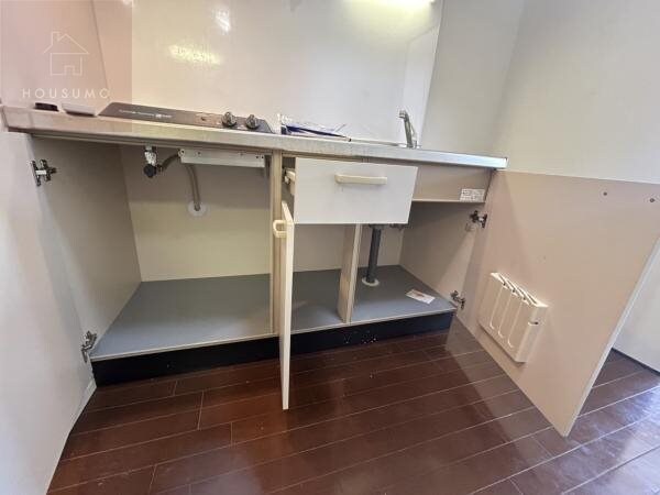 物件内観写真26　(コンパクトなキッチンで掃除もラクラク)