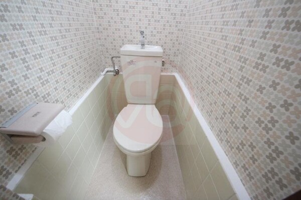 トイレ(シンプルで使いやすいトイレです)