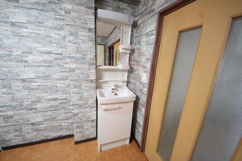 物件内観写真19　(独立洗面台です)