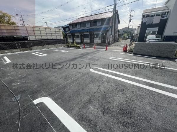 物件外観写真2　(カースペースがあります)