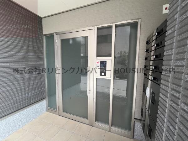 物件外観写真3　(毎日通るエントランスはこのようになっています)