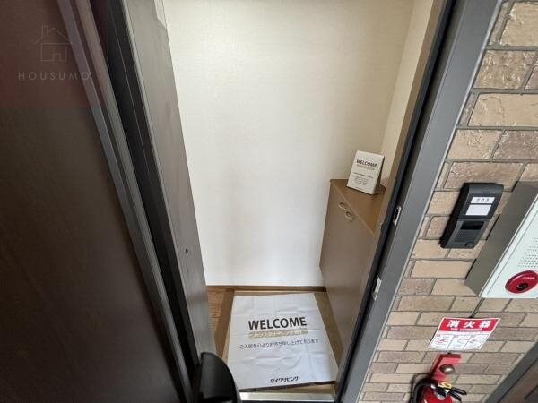 玄関(落ち着いた玄関です)