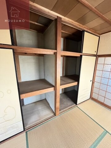 物件内観写真8　(収納のためのスペースです)