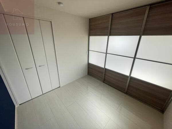 洋室(使い勝手のいい洋室です)