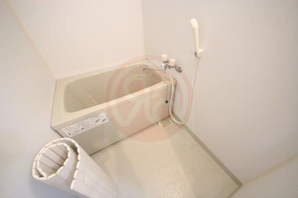 浴室(日々の疲れを癒すお風呂付です)