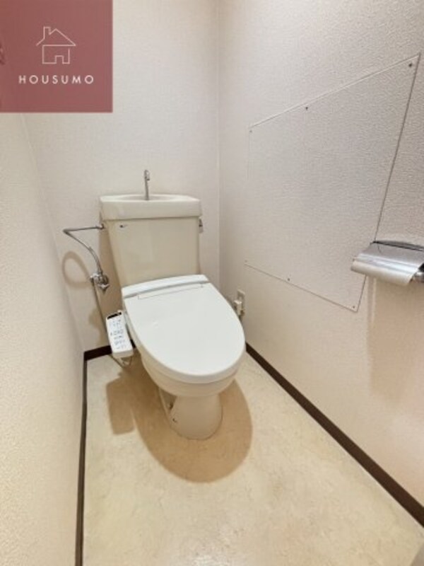 トイレ(ゆったりとした空間のトイレです)