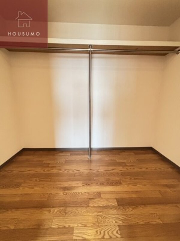 収納(たっぷりとした収納スペースです)