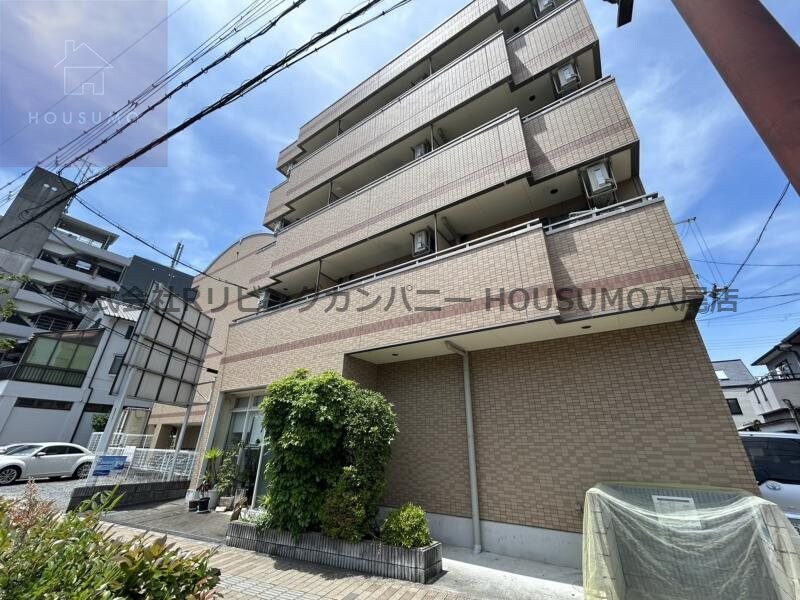 物件外観写真1　(外観もきれいです)