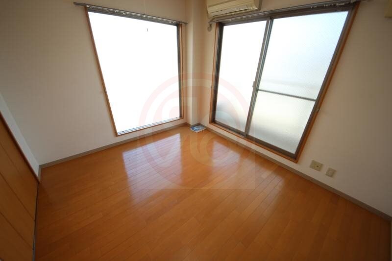 物件内観写真6　(リビングです)