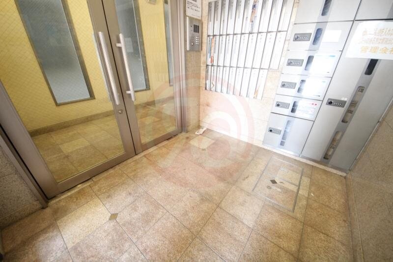 物件外観写真3　(ロビーです)