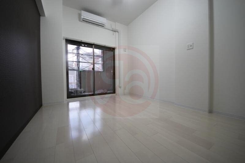 物件内観写真4　(ゆったり過ごせる居間です)