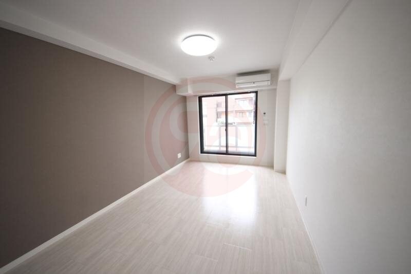 物件内観写真4　(洋室です)