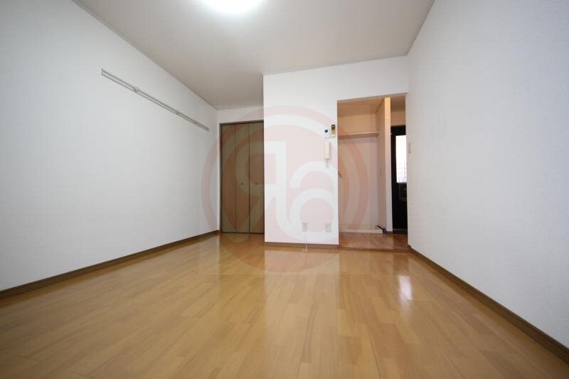 物件内観写真5　(使いやすい居間です)