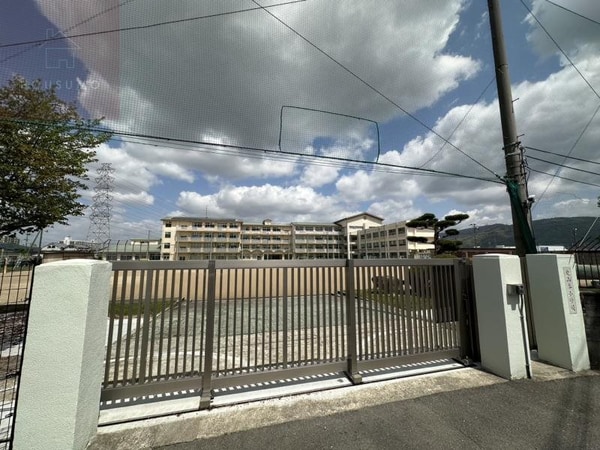 周辺環境(八尾市立北山本小学校 841m)