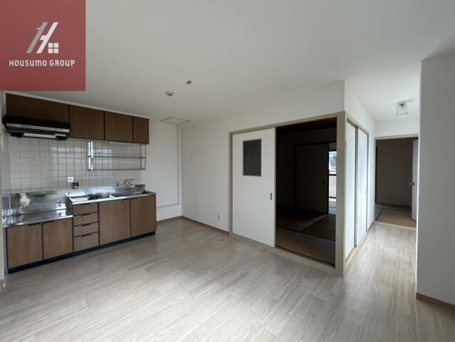 物件内観写真4　(おしゃれなリビングです)