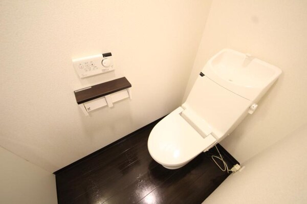 トイレ(落ち着いたトイレです)