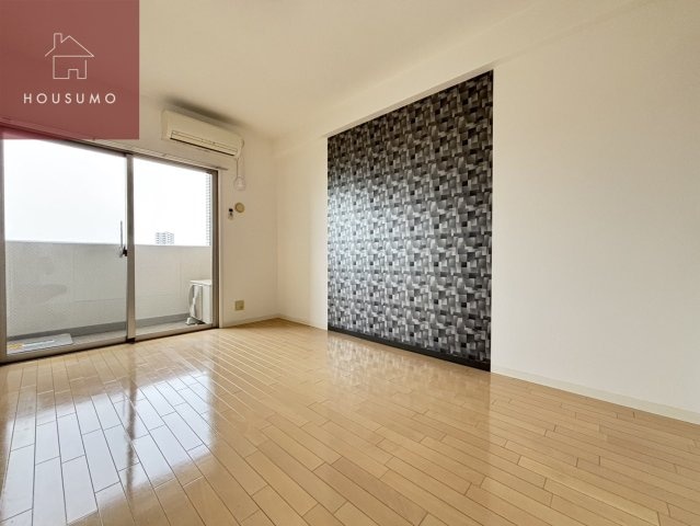 物件内観写真19　(ゆったりした洋室です)