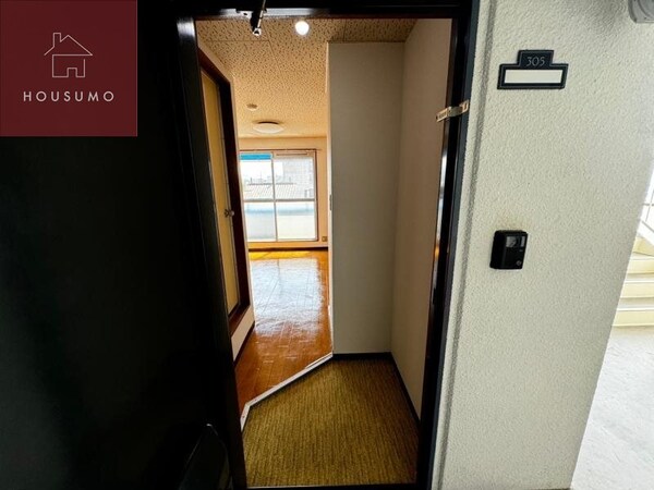 玄関(シンプルで使いやすい玄関です)