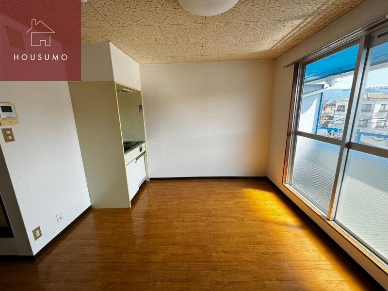 物件内観写真29　(広々とした洋室です)