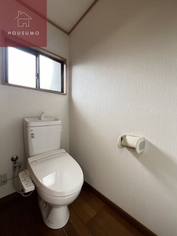 物件内観写真9　(清潔感のあるトイレです)