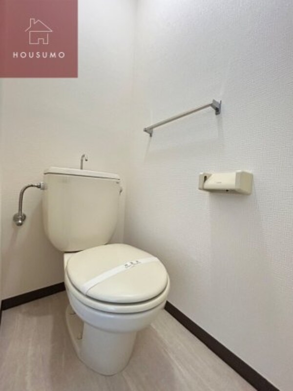 トイレ(シンプルで使いやすいトイレです)