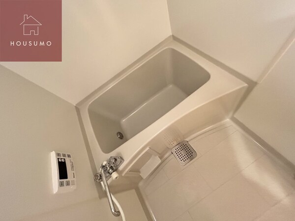 浴室(きれいなお風呂です)