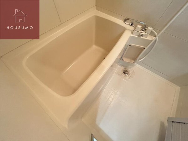 浴室(同施工会社・同型モデルの室内です。（参考写真・イメージ写真）)