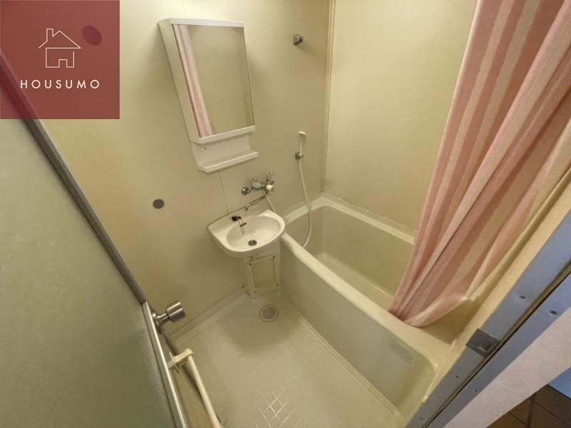 物件内観写真7　(落ち着いた空間のお風呂です)