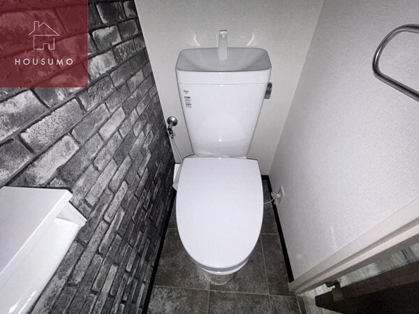 トイレ(ゆったりとした空間のトイレです)