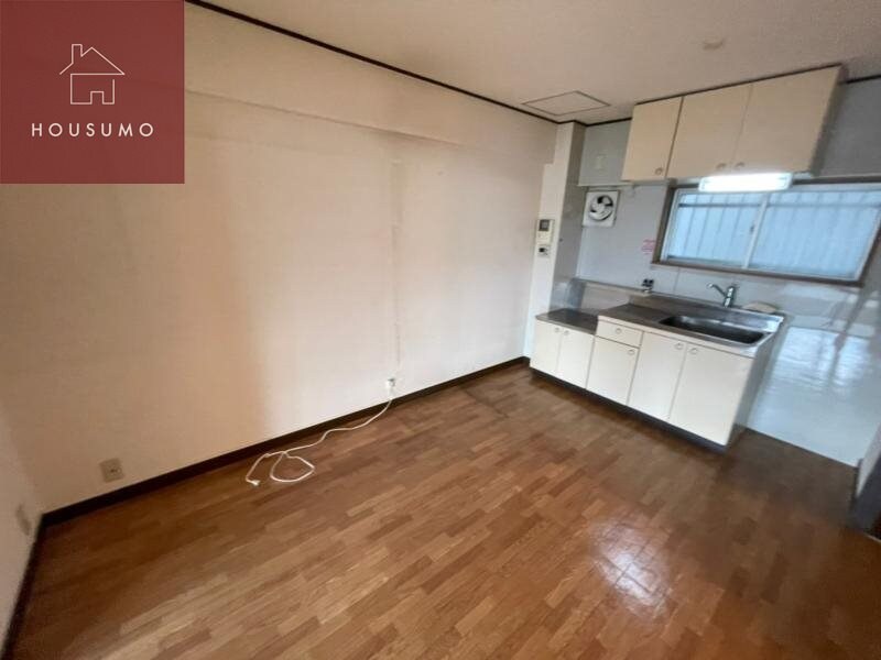 物件内観写真5　(リビングです)