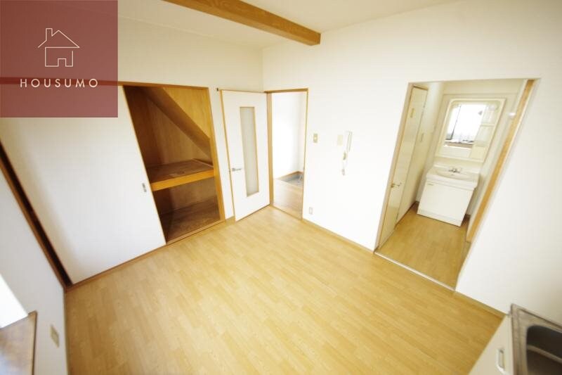 物件内観写真21　(内装は落ち着いています)