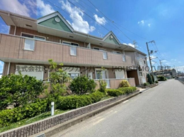 物件外観写真1　(外観も気になるポイント)