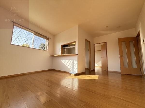 物件内観写真16　(リビングです)