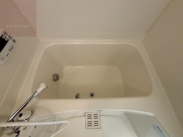 物件内観写真18　(コンパクトで使いやすいお風呂です)