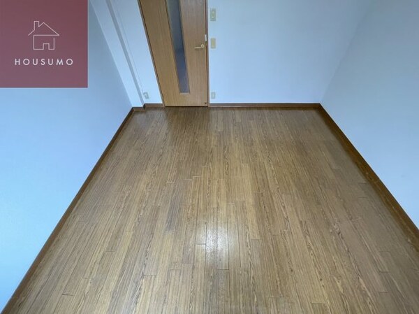 寝室(寝室にぴったりのお部屋です)