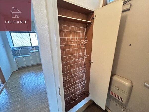 収納(たっぷりとした収納スペースです)