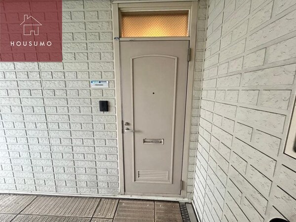 玄関(落ち着いた玄関です)
