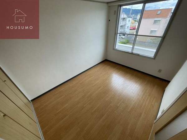 寝室(寝室にぴったりのお部屋です)