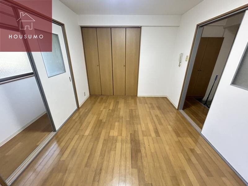 物件内観写真21　(明るい洋室です)