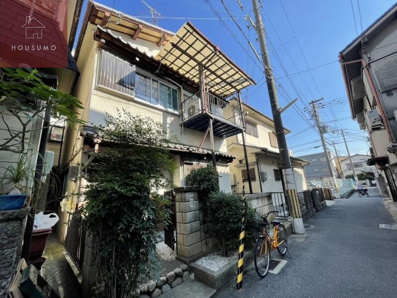 物件外観写真4　(物件の外観です)