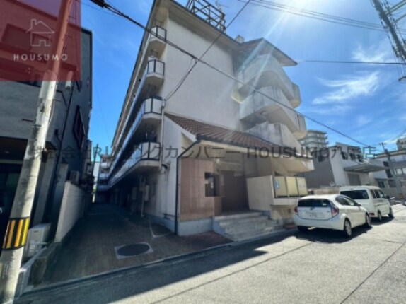 物件外観写真4　(外観は落ち着いています)