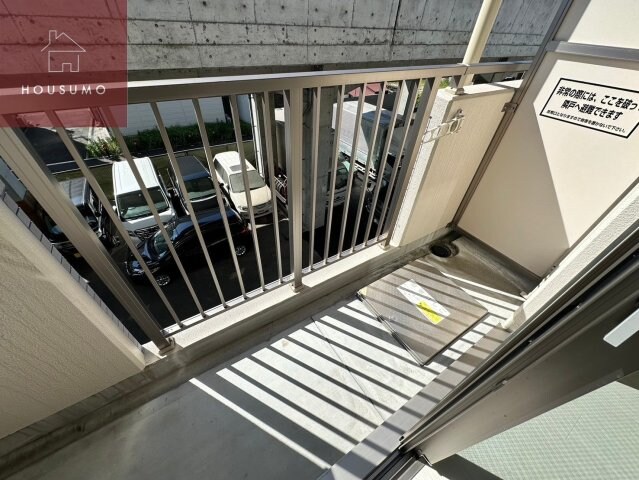 物件内観写真12　(落ち着いた時間を過ごせるバルコニーです)