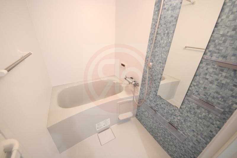 物件内観写真9　(日々の暮らしに欠かせないお風呂です)