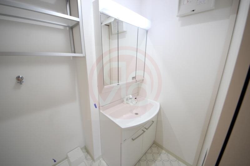 物件内観写真25　(コンパクトで使いやすい洗面所)