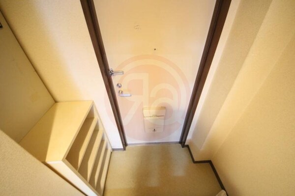 玄関(毎日通る玄関はこちらです)