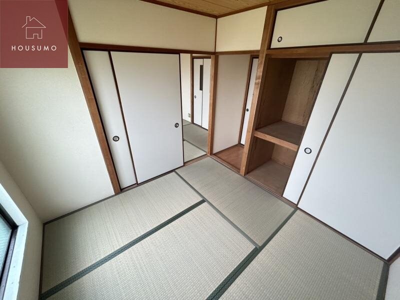 物件内観写真29　(和室があれば、来客や子供用のスペースとして活躍します)