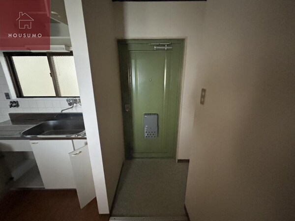 玄関(シンプルで使いやすい玄関です)