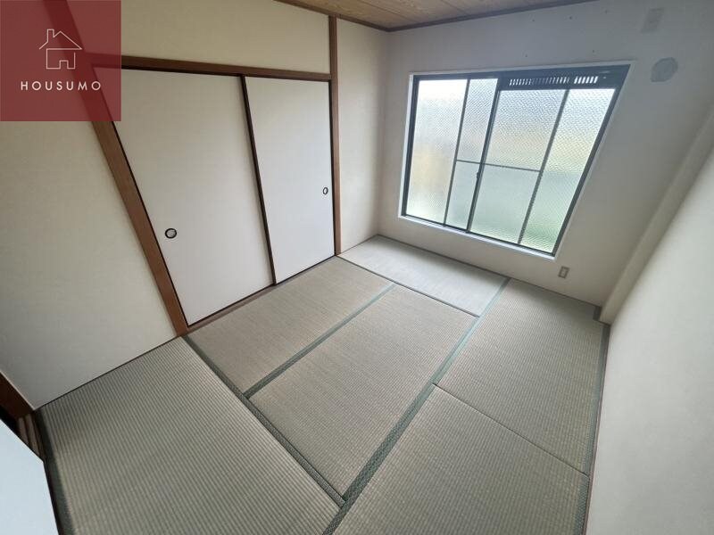 物件内観写真23　(い草の香りが落ち着く素敵な和室です)