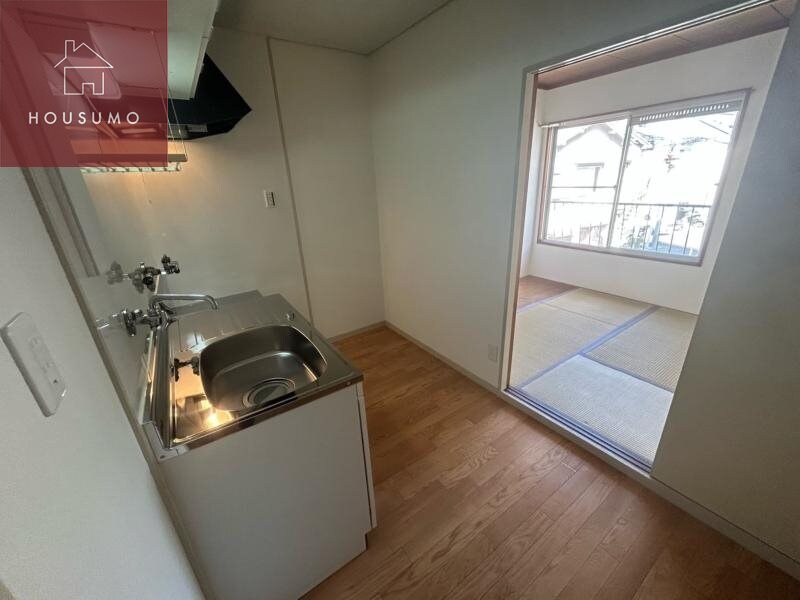 物件内観写真4　(おしゃれなリビングです)